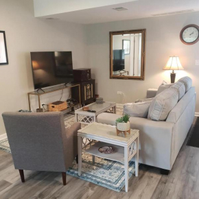 Newly Remodeled 2BR 2BA Home - Close to Barrington